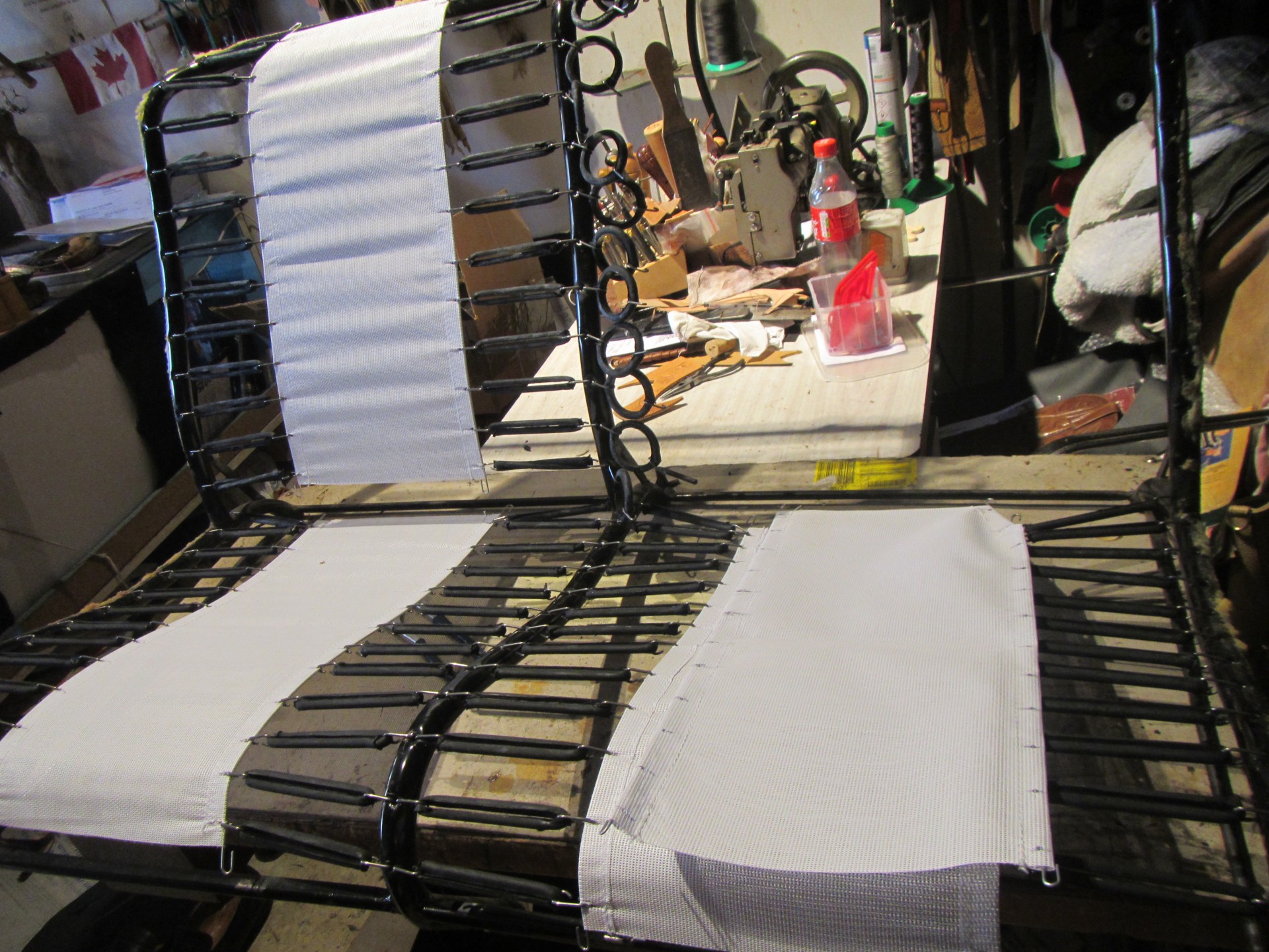 mise en place caoutchou et bandeau central 2cv